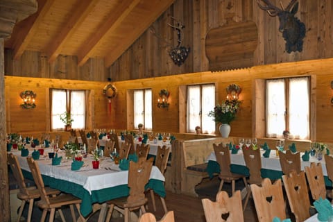 Jägerhaus Agriturismo Farm Stay in Cortina d Ampezzo