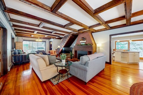 The Cave Inn House in Castleton