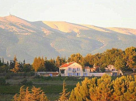 Facade/entrance, Mountain view