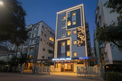Property building, Facade/entrance