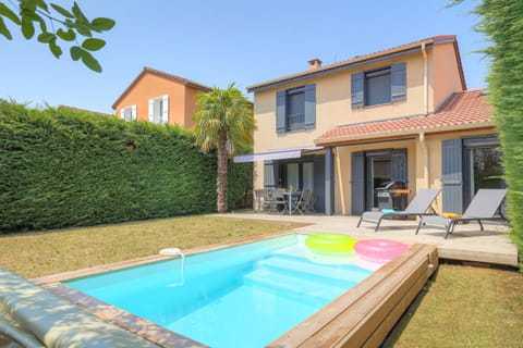 Sunny House - Villa 4 chambres - Saint Genis Les Ollières Villa in Tassin-la-Demi-Lune