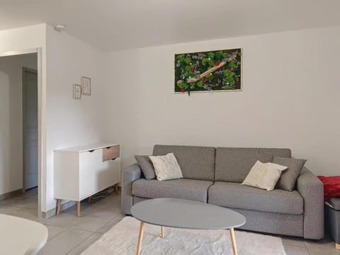 Appartement T2 avec terrasse sud Apartment in Rochefort-du-Gard