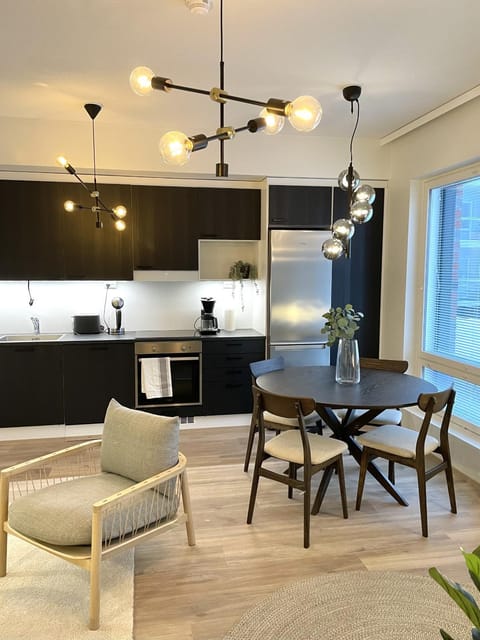 Dining area, kitchen