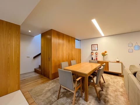 Living room, Dining area, hair dresser