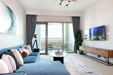 Communal lounge/ TV room, Living room, Seating area