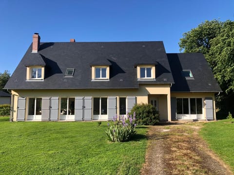 Cedre House in Normandy