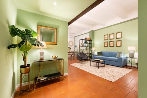 Living room, Seating area, internet, internet, air conditioner, air conditioner