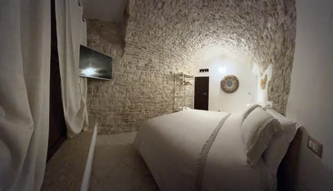 TV and multimedia, Photo of the whole room
