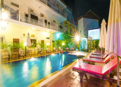 Property building, Pool view, Swimming pool