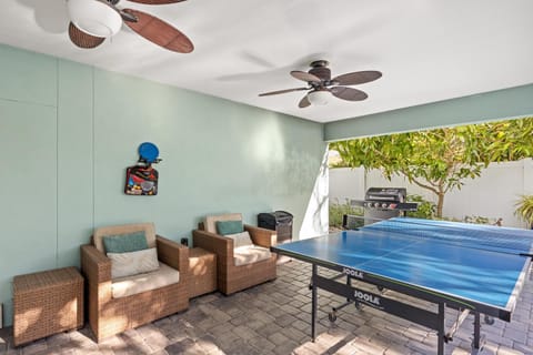 Blue Tide (Formerly Island Sol) House in Bradenton Beach