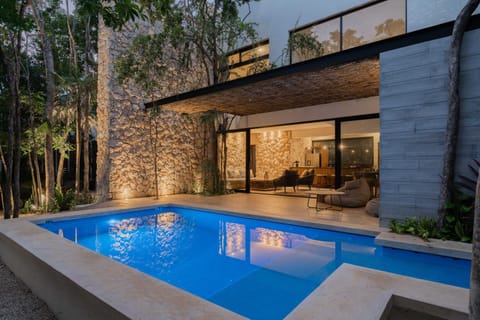 Patio, Pool view, Swimming pool