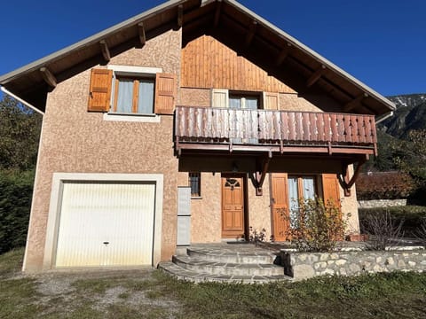 Maison spacieuse 8 pers avec terrasse - St-Chaffrey-S.Chevalier - FR-1-330E-134 House in Briançon