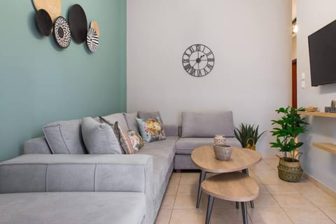 Virginia's Luxury Suites 2 Apartment in Volos