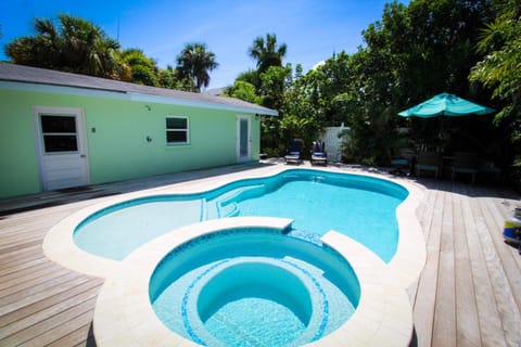 Beach Breeze House in Anna Maria Island