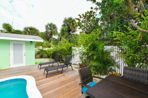 Beach Breeze House in Anna Maria Island