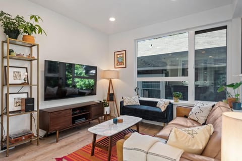 Perch - Urban Abode 22 House in Capitol Hill