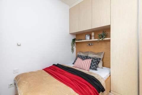 Bed, Photo of the whole room, Bedroom, wardrobe