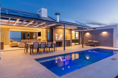 Miles End Pezula Villa in Knysna