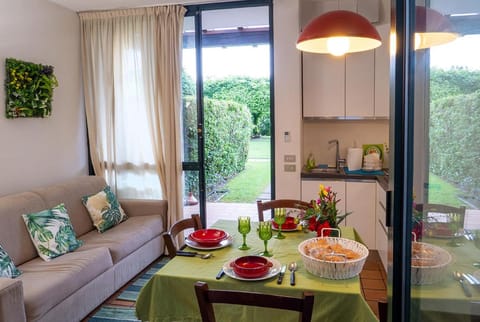 Le Case del Patio Homes, cosy, functional and with swimming pool House in Iseo