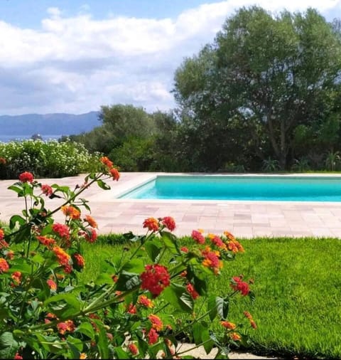 Mare&Rocce Villa in Pittulongu