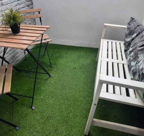 Bonito Alojamiento F Bed and Breakfast in Valencia