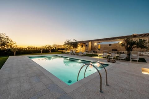 Patio, Natural landscape, Swimming pool, sunbed