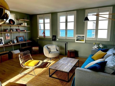 Vue Mer 76 Sunset Apartment in Étretat