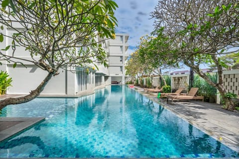 Pool view, Swimming pool