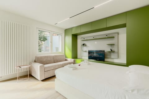 Home Sofia Room 5, for Couples -By EasyLife Swiss Apartment in Lugano