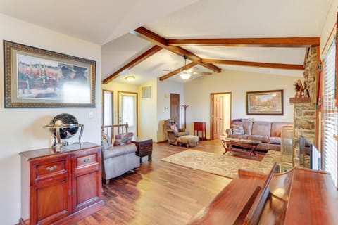 Waterfront Cherokee Village Home with Private Dock! House in Cherokee Village