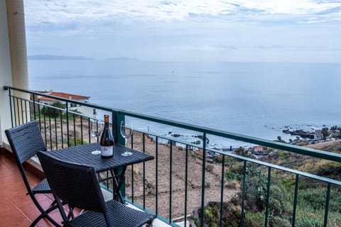 View (from property/room), Balcony/Terrace, Sea view