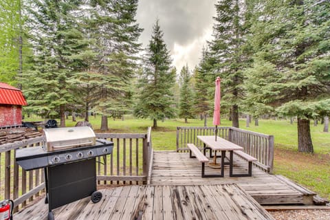 Peaceful Donnelly Retreat Less Than 1 Mi to Lake Cascade! House in Valley County