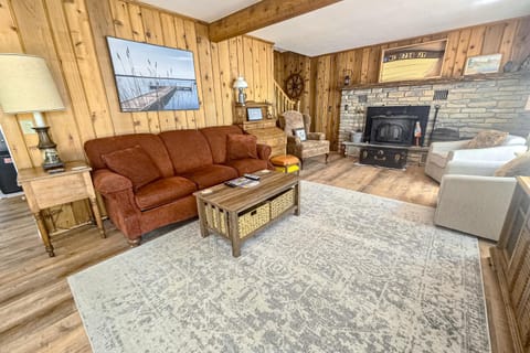 Smith Family Cottages House in Michigan