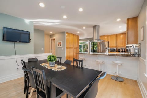 Perch - Phinney Guest House House in Fremont