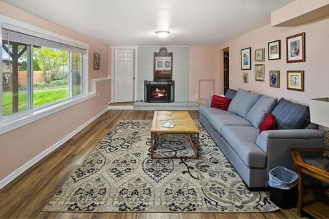 Perch - LFP View Home House in Lake Forest Park