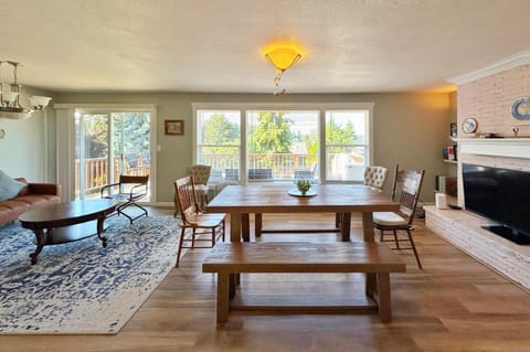 Perch - LFP View Home House in Lake Forest Park