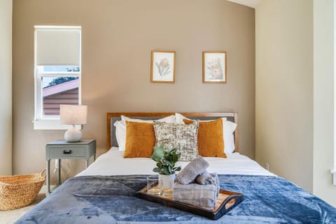 Perch - Florentia Residence House in Queen Anne