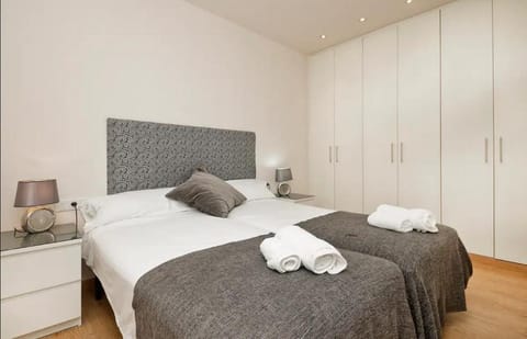 Autèntic Barcelona Monumental Apartment in Barcelona