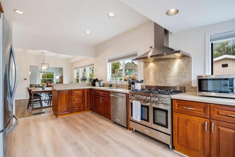 Perch - Queen Ann Vintage Charm House in Queen Anne