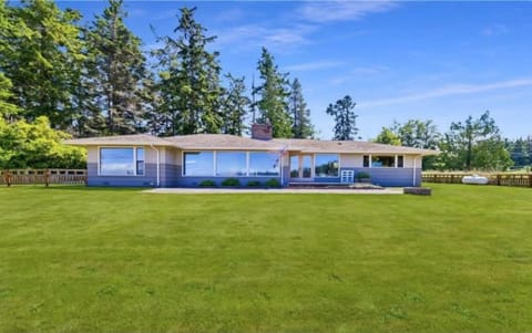 Perch - Balda Getaway House in Whidbey Island