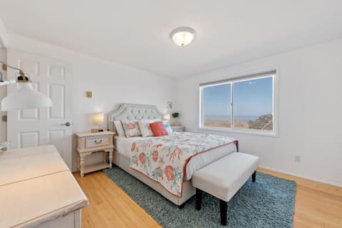 Perch - West Beach Point House in Whidbey Island