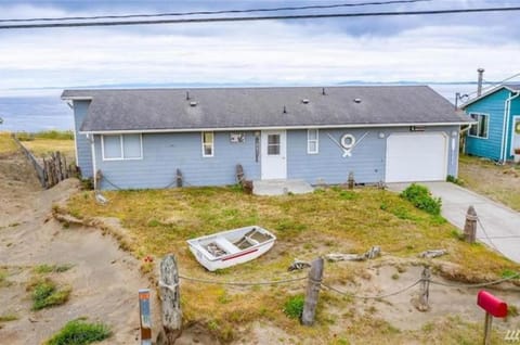 Perch - West Beach Point House in Whidbey Island