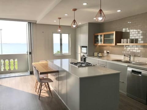 Coffee/tea facilities, Kitchen or kitchenette, dishwasher, minibar, pet friendly, stove, toaster