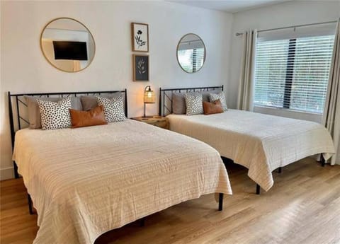 Universal-Disney Dream 1211 Studio - The Enclave Apartment in Orlando