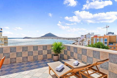 Natural landscape, View (from property/room), Balcony/Terrace, Sea view, sunbed
