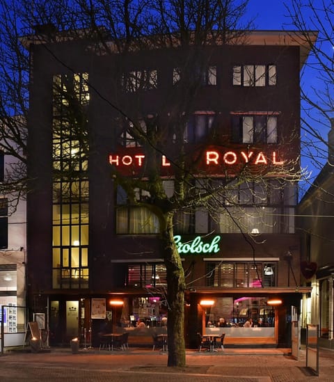Property building, Night