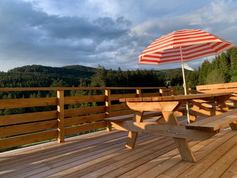 Day, Natural landscape, View (from property/room), Balcony/Terrace, Mountain view