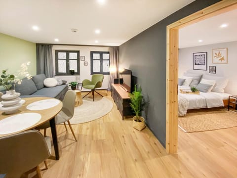 Living room, Bedroom