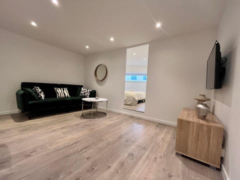 Suite Maël - Appartement 4 personnes - Check in h24 & Wifi Apartment in Lyon