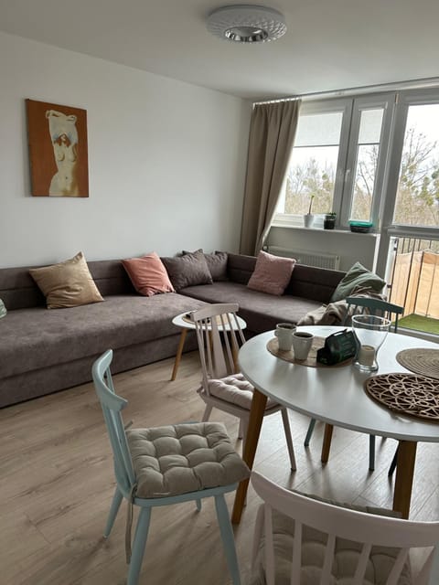Balcony/Terrace, Living room, Seating area, Dining area